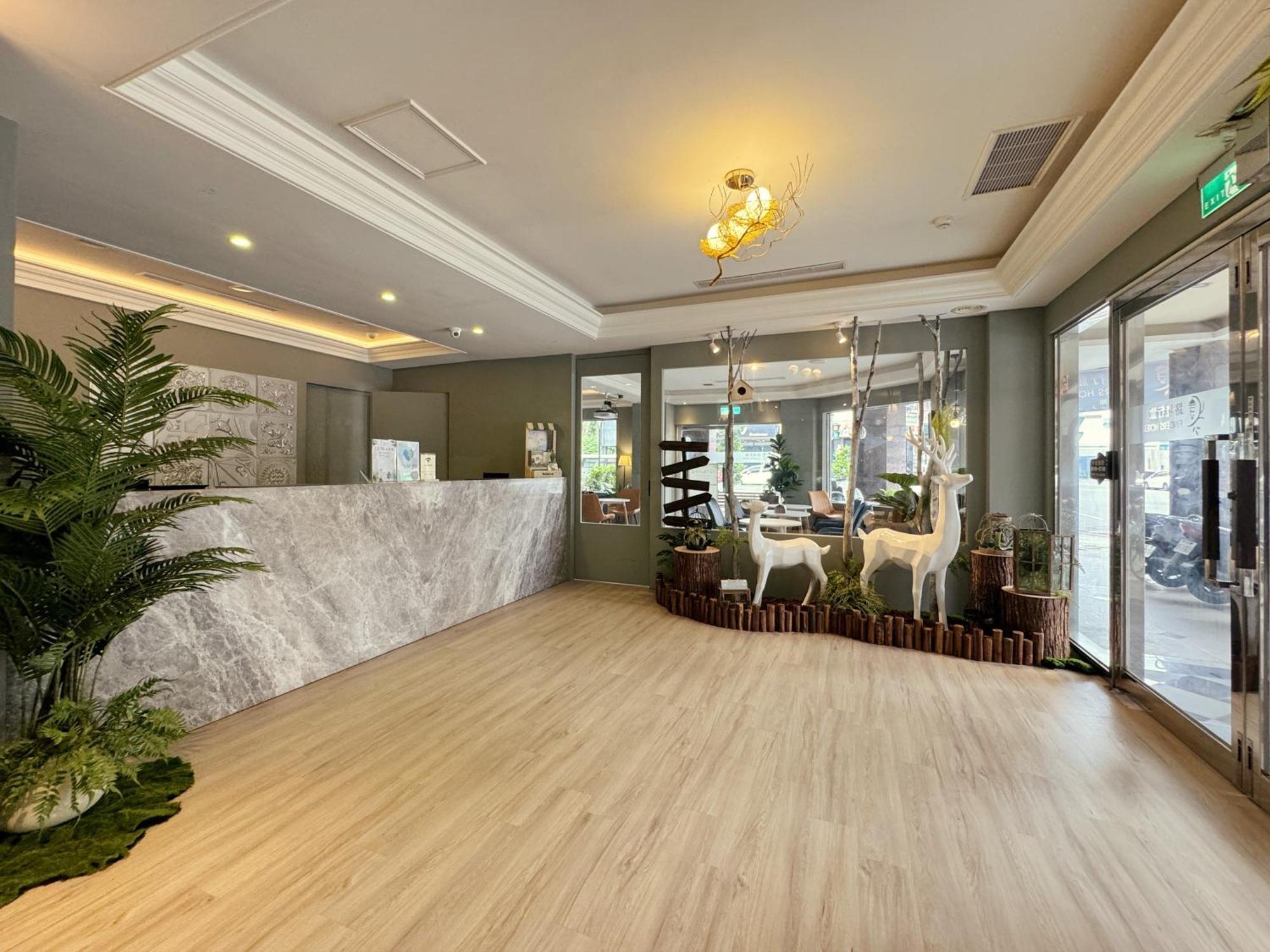 Finders Hotel Hualien Station Extérieur photo