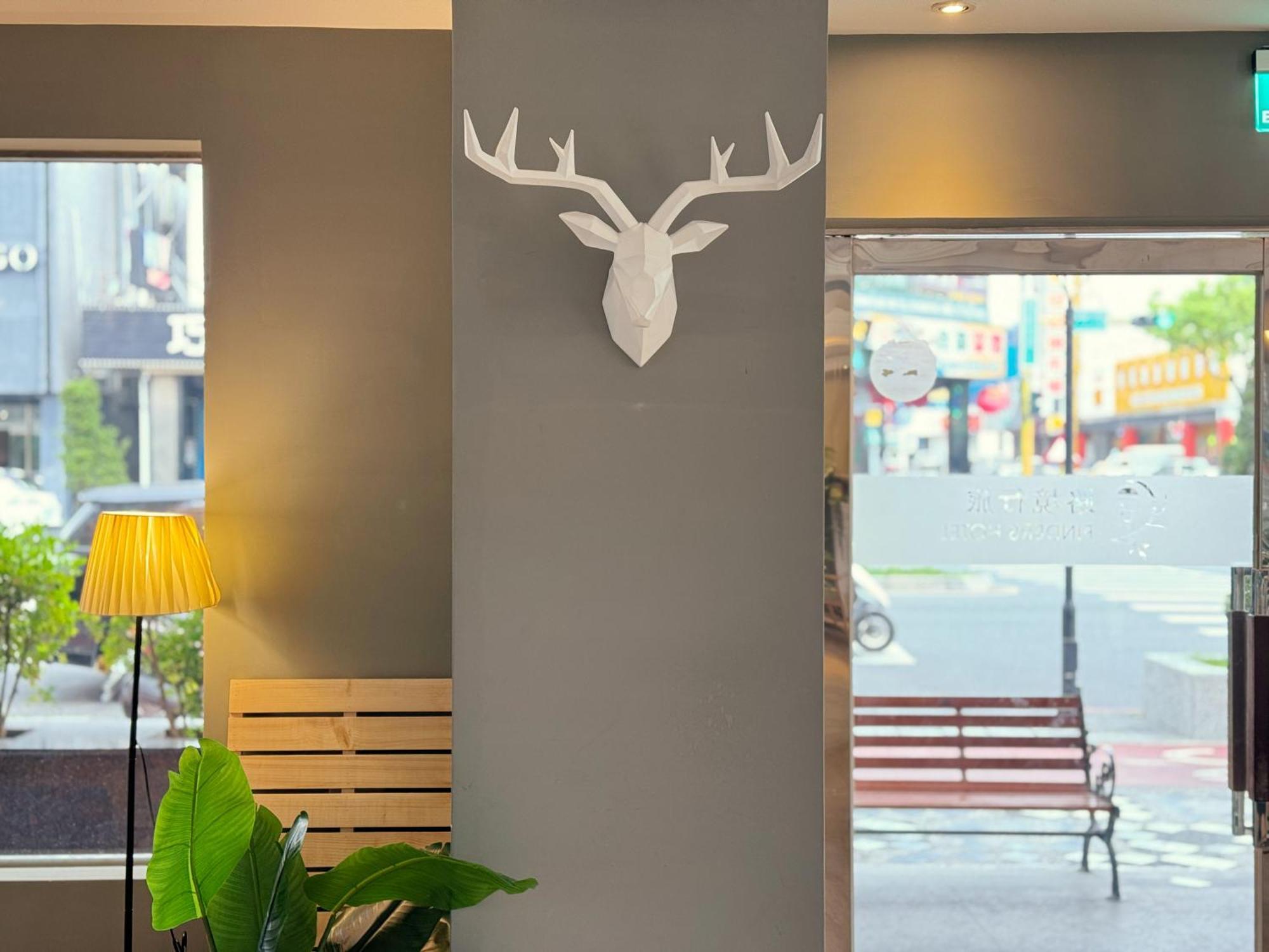 Finders Hotel Hualien Station Extérieur photo