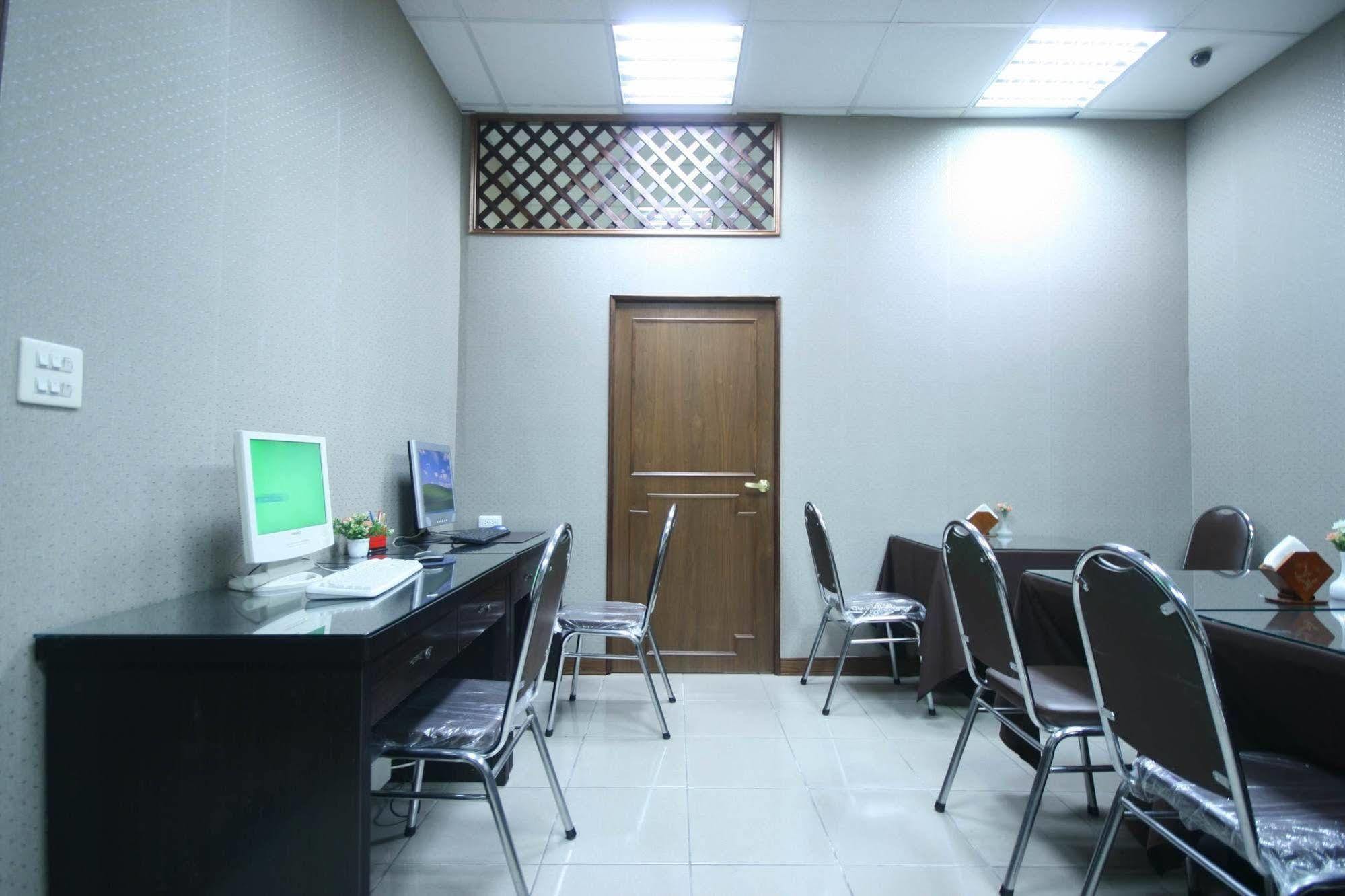 Finders Hotel Hualien Station Extérieur photo